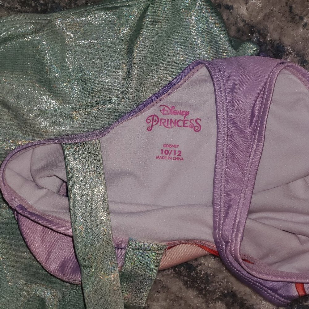 Little Mermaid Girls Ariel Cut Out One Piece Swimsuit || 10/12 - Picture 6 of 8